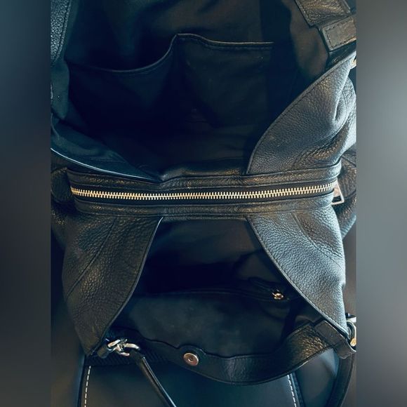 Coach Large Lexy Shoulderbag, Black Pebble Leather with Silver Hardware - Picture 10 of 11